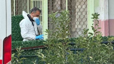 Kocaeli’nin Gebze ilçesinde, bir daireden yayılan kötü koku üzerine eve