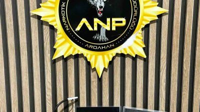 Ardahan’da düzenlenen uyuşturucu operasyonunda gözaltına alınan 3 şüpheli tutuklandı. Ardahan