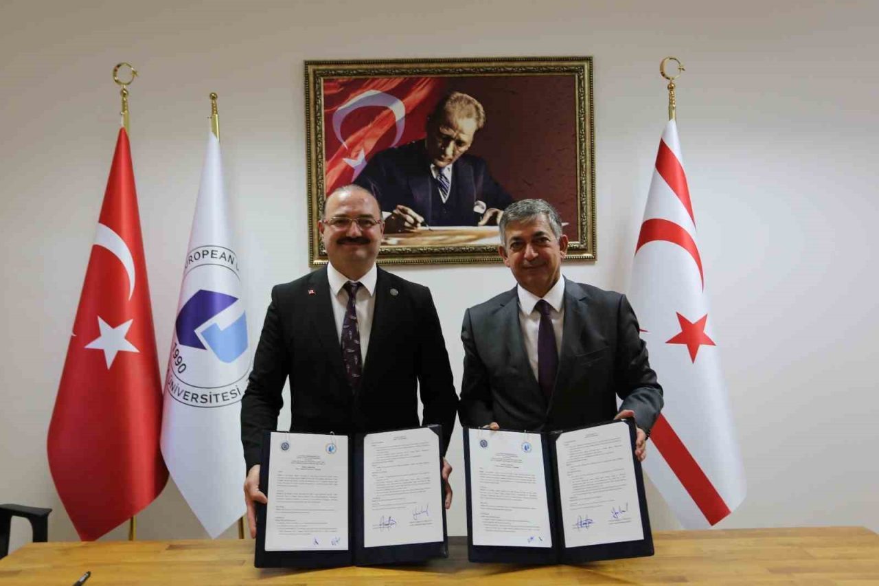 Atatürk Üniversitesi Rektörü Prof. Dr. Ahmet Hacımüftüoğlu, Kuzey Kıbrıs Türk