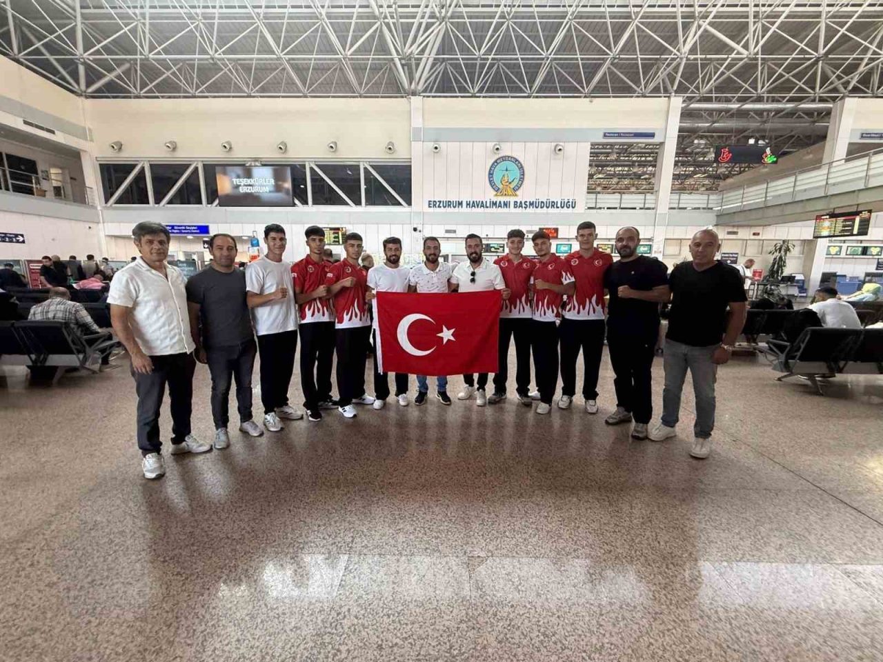 Erzurumlu Kick Boksçular, İtalya’da yapılacak olan Gençler Kick Boks Avrupa