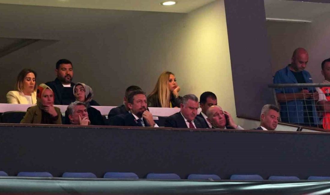 Gençlik ve Spor Bakanı Osman Aşkın Bak, Erkekler Cumhurbaşkanlığı Kupası