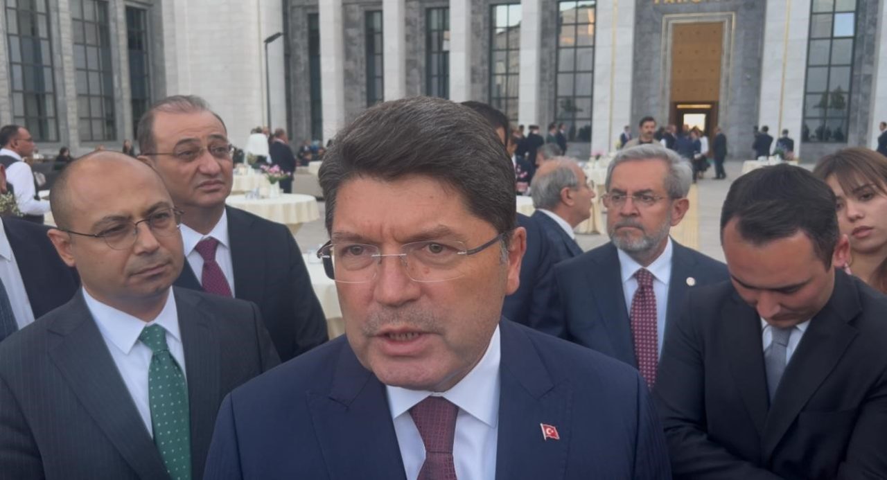Adalet Bakanı Yılmaz Tunç, 2025-2026 adli yıl açılış resepsiyonunda gazetecilerin