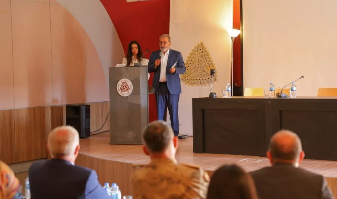 Baksı Müzesi’nde ’Kültür, Sanat ve İdare Hukuku Sempozyumun’ gerçekleştirildi. Baksı
