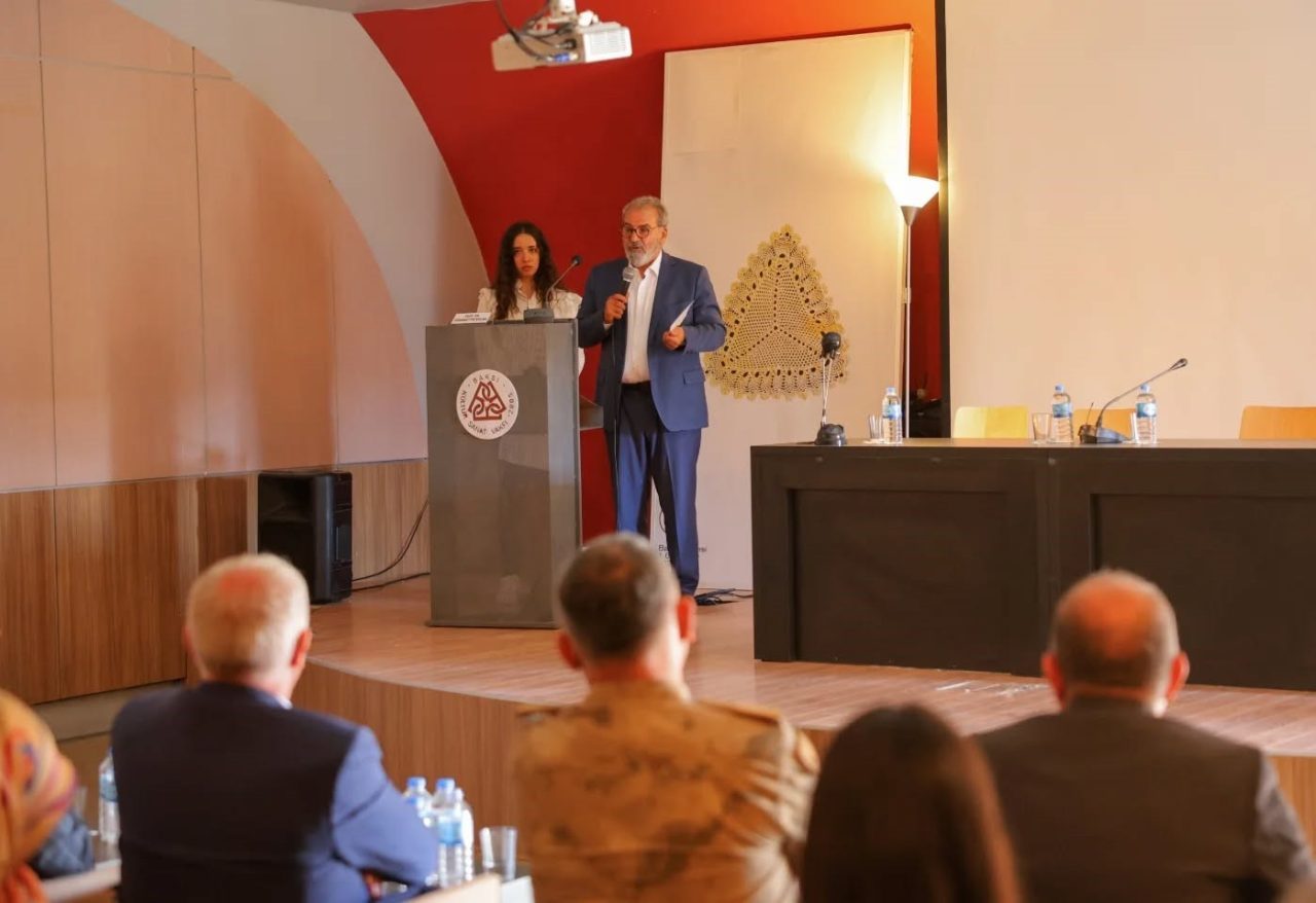 Baksı Müzesi’nde ’Kültür, Sanat ve İdare Hukuku Sempozyumun’ gerçekleştirildi. Baksı