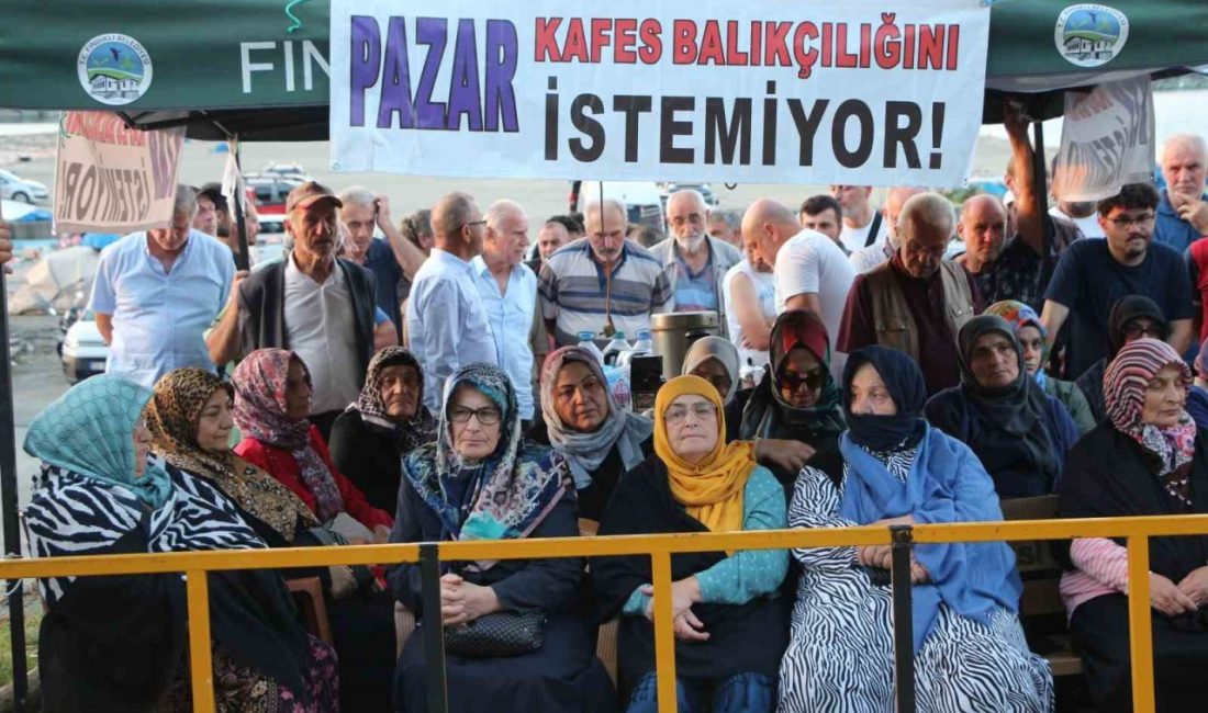 Rize’nin Pazar ilçesinde köylerinin açığında kafes balıkçılığı yapılmasını istemeyen Balıkçı