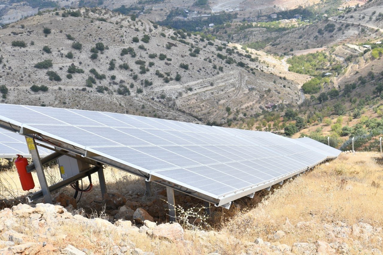 Güneş enerji santrallerinin hem ekonomik hem de çevresel açıdan büyük