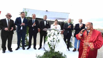 Şenkaya Belediye Başkanı Görbil Özcan’nın kızı Av. Candan Özcan Çalışır,