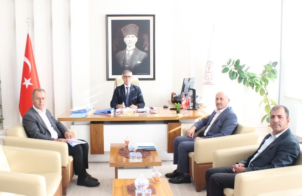 Bayburt İl Milli Eğitim Müdürü Ömer Faruk Kahraman başkanlığında, başarı