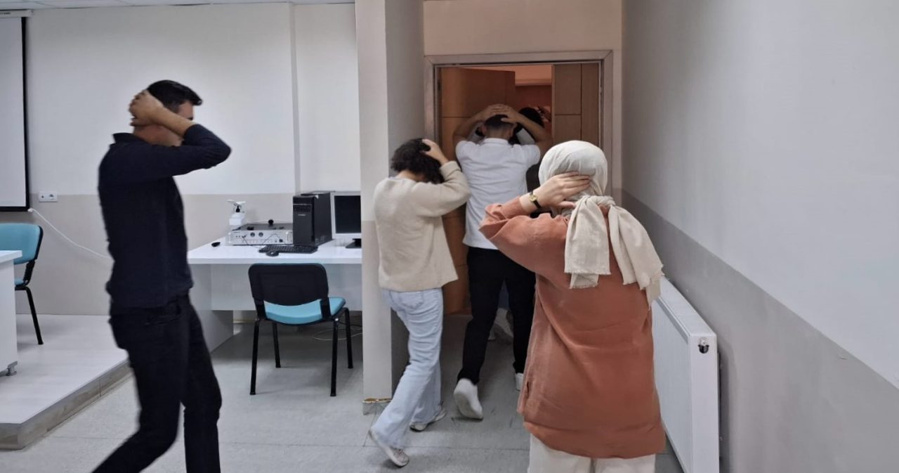 Bayburt Rehberlik ve Araştırma Merkezi (RAM) personeline afet farkındalık ve