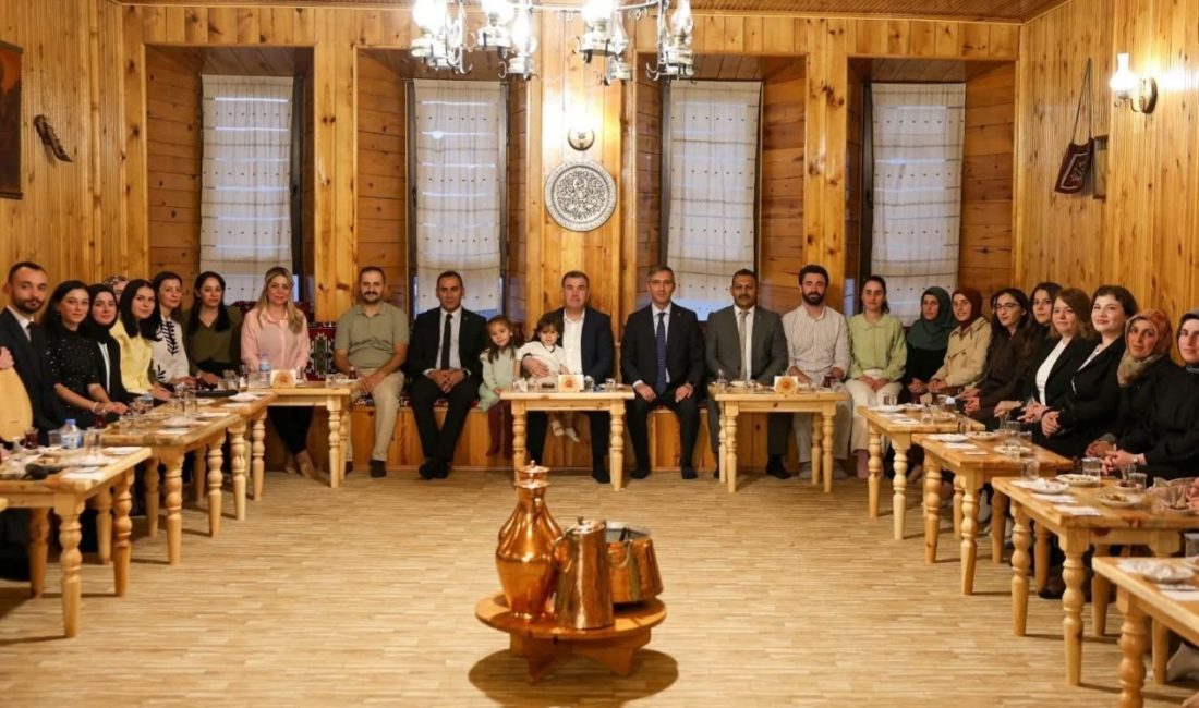 Bayburt Valisi Mustafa Eldivan, “Öğretmen Akademisi Projesi” kapsamında ile atanan