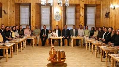 Bayburt Valisi Mustafa Eldivan, “Öğretmen Akademisi Projesi” kapsamında ile atanan