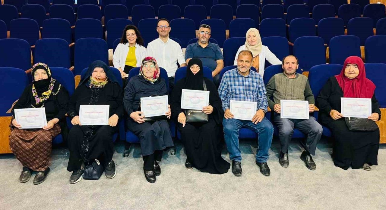 Bayburt Devlet Hastanesinde her ay düzenli olarak verilen Diyabet Okulu