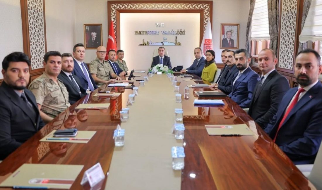 Bayburt Valisi Mustafa Eldivan başkanlığında ‘Genişletilmiş İl Güvenlik ve Asayiş