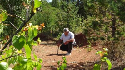 Bayburt’ta topraktan çıkarılan kehribar, binbir emekle takılara ve rengarenk tespihlere
