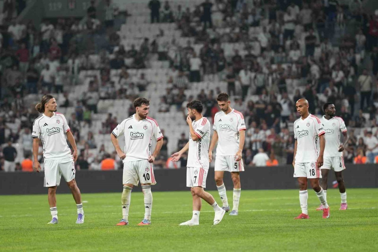 Beşiktaş, bu sezon Süper Lig ve Avrupa kupalarında oynadığı 8