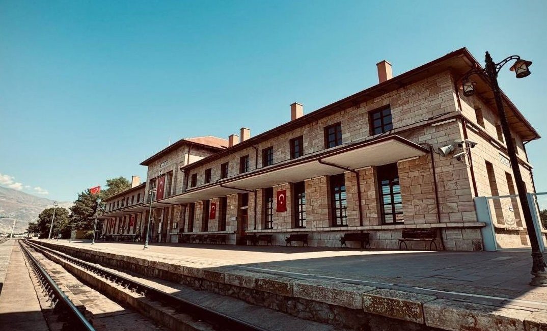 Dünyanın en büyük depremleri arasında gösterilen 1939 depreminin ardından şehirde