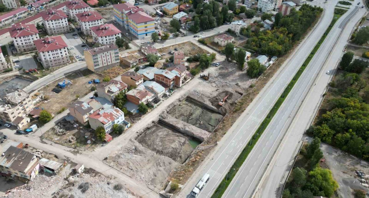 Erzurum Büyükşehir Belediyesi, şehrin en eski semtlerinden biri olan Ilıca’da