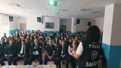 Samsun’un Çarşamba ilçesinde lise öğrencilerine yönelik bağımlılıkla mücadele semineri düzenlendi.