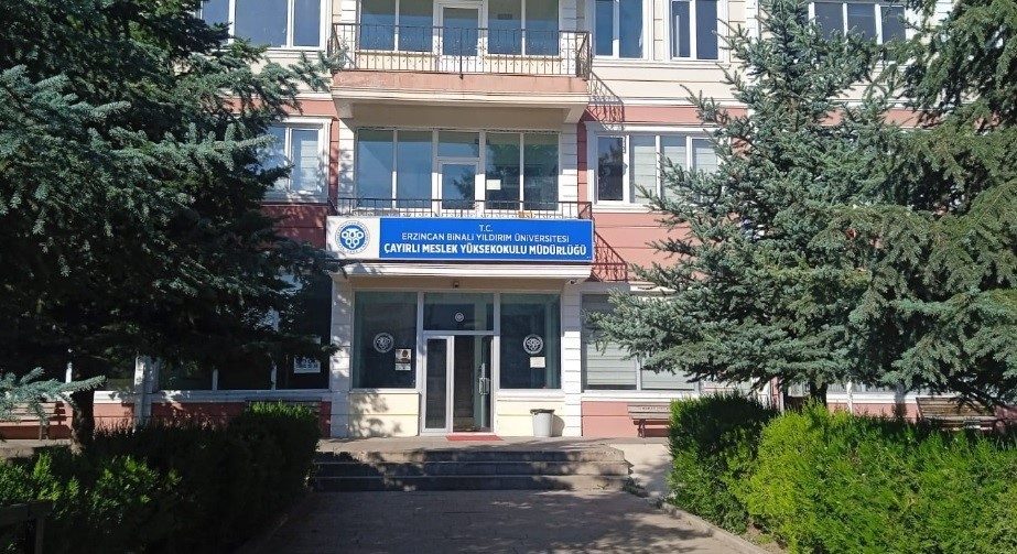 Çayırlı Meslek Yüksekokulu mevcut hizmet binasında yapılan deprem risk analizi