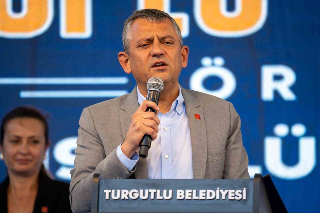 CHP Genel Başkanı Özgür Özel, Manisa’nın Turgutlu ilçesinde belediye tarafından