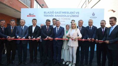 CHP Genel Başkanı Özgür Özel, İstanbul Büyükşehir Belediyesi tarafından Elazığ’da