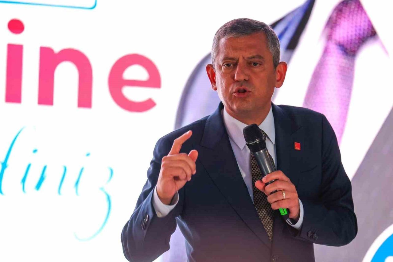 Sancaktepe Belediyesi tarafından düzenlenen açılış programına katılan CHP Genel Başkanı