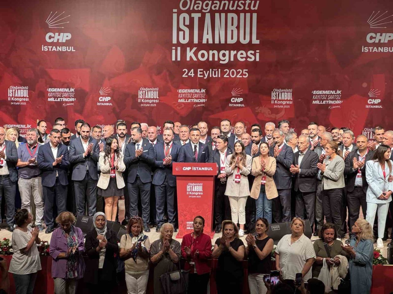 CHP İstanbul İl Başkanlığı Olağanüstü Kongresi’nde tek aday olan Özgür