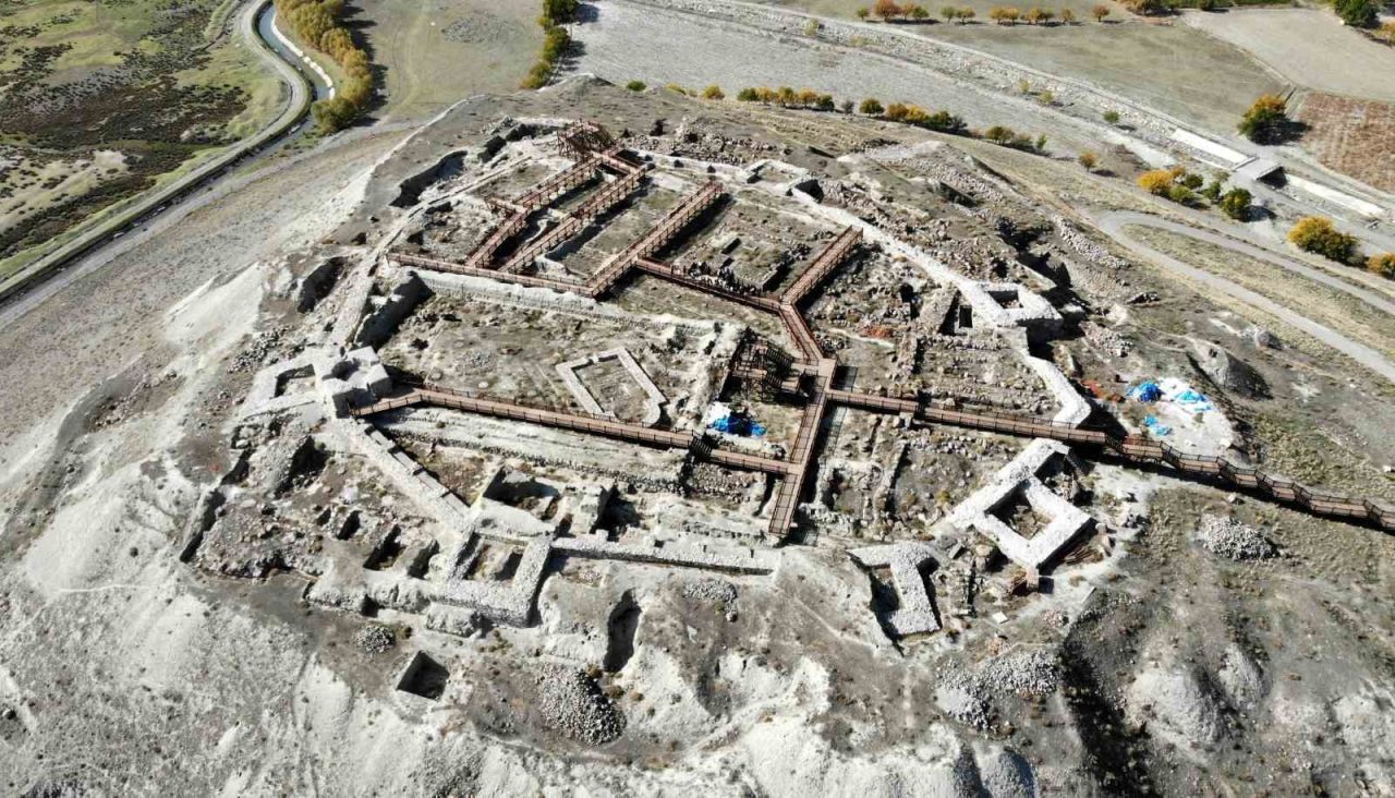 Yüzölçümü bakımından Türkiye topraklarının beşte birini kaplayan Doğu Anadolu Bölgesi,