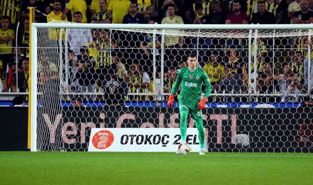 Fenerbahçe, Dominik Livakovic’in kiralık transferi konusunda İspanya’nın Girona kulübü ile