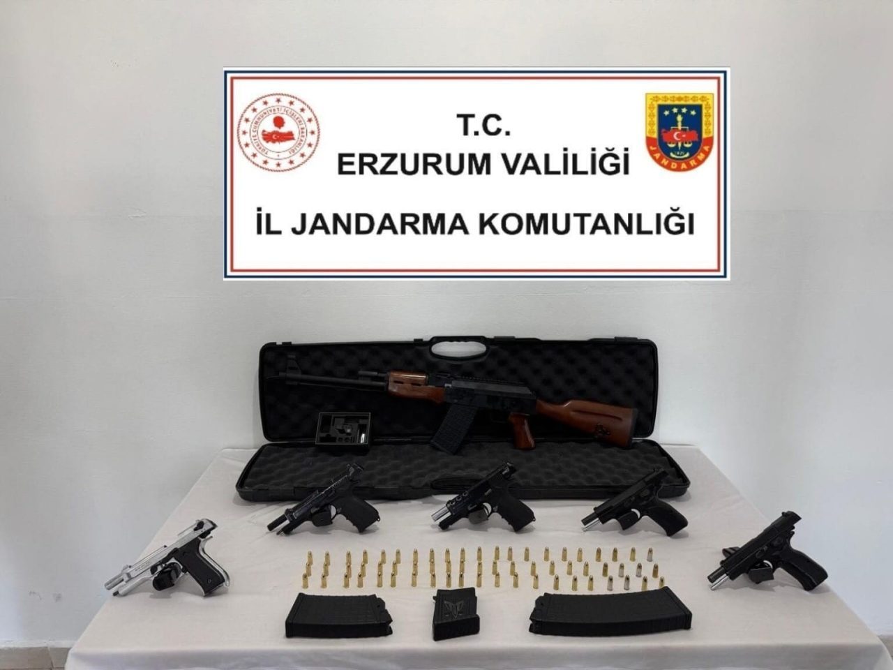 Erzurum’un Horasan ilçesinde düğünde havaya ateş edilmesiyle ilgili 6 kişi