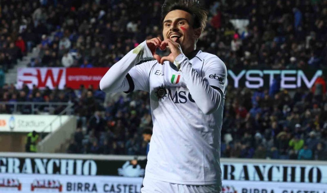 Kuzey Makedonyalı futbolcu Eljif Elmas, 5 sezon formasını giydiği İtalyan