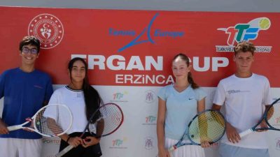 Erzincan’da Ergan Cup 2025 tenis turnuvası başladı. Erzincan’ın ev sahipliğinde