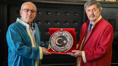 Erzincan’da Yeni Sanayi Sitesi esnaflarından mobilya ustası Nuri İnci, “Yılın