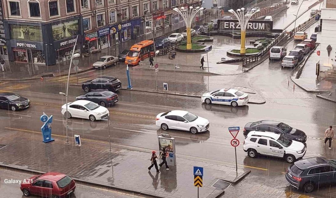 Erzurum’da uzun süredir görülmeyen yağmurlar geri geldi, kent merkezi öğleden