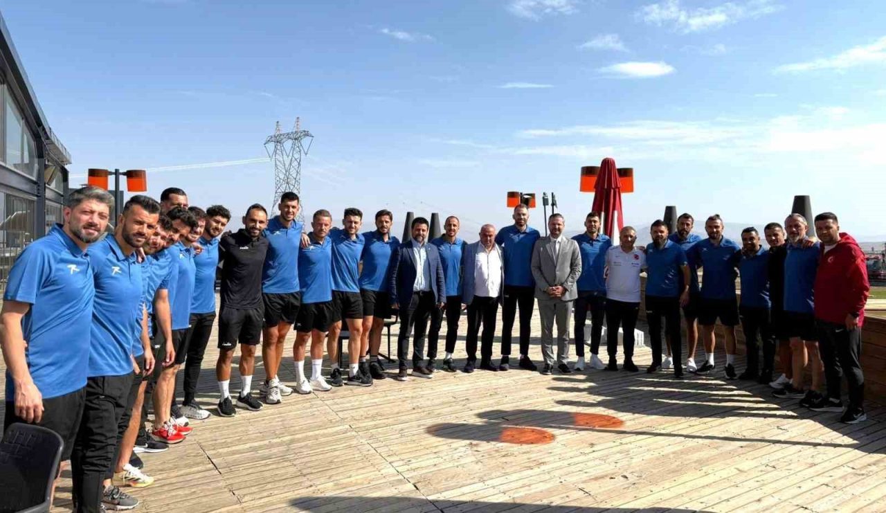 Türkiye Futbol Federasyonu 2. ve 3. Lig Kulüplerinden Sorumlu Yönetim