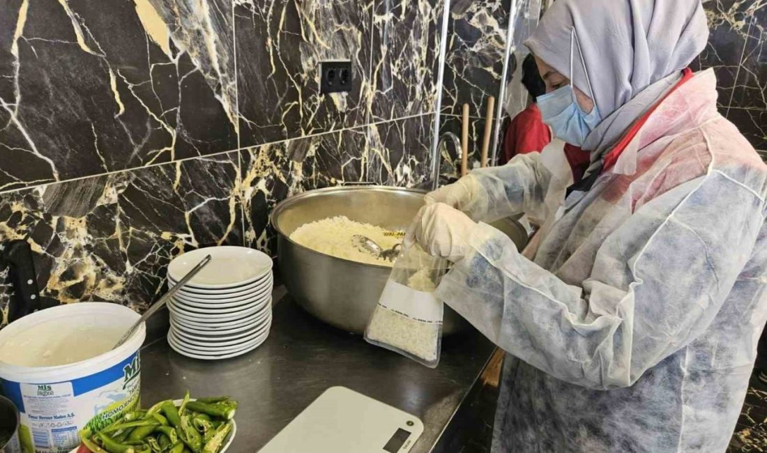 Erzurum’da gıda satışı yapan işletmelere yönelik denetimler gerçekleştirildi. Erzurum Valiliği’nce