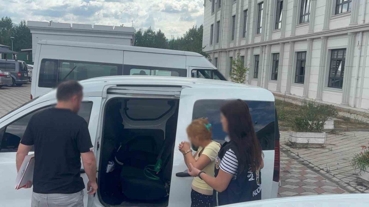 Kocaeli’nin İzmit ilçesinde bir evden 300 bin TL değerinde ziynet