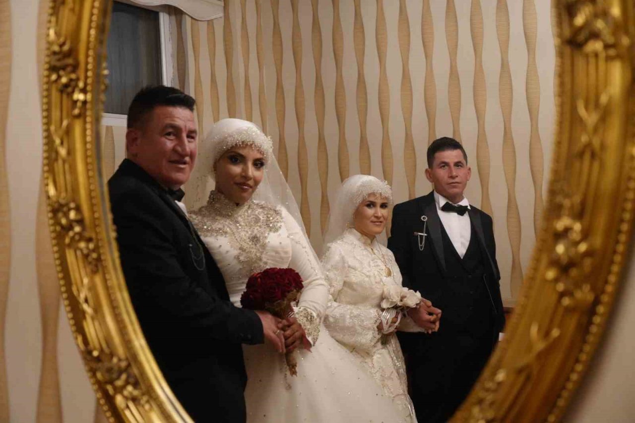 Bayburtlu Fatih ve İrfan Topsakal kardeşler, Faslı Sümeyye Fettouri ve