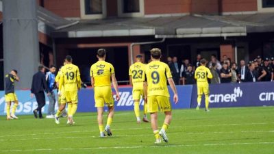 Kasımpaşa ile oynadığı son 12 resmi maçtan galibiyetle ayrılan Fenerbahçe,