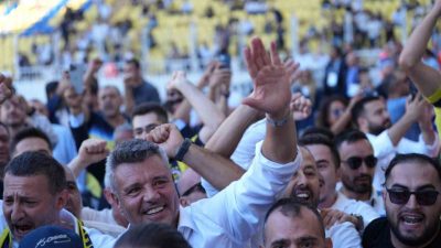 Fenerbahçe Olağanüstü Seçimli Genel Kurul’da başkanlığa Sadettin Saran seçildi. Saran,
