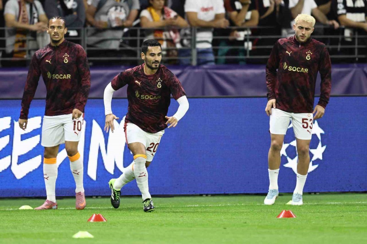 Galatasaray Teknik Direktörü Okan Buruk son oynadıkları Eyüpspor maçının 11’ine