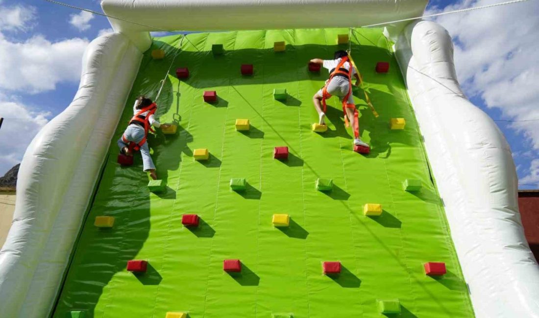 Gümüşhane’de Gençlik ve Spor İl Müdürlüğü tarafından çocuklara özel düzenlenen