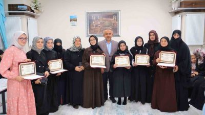 Bayburt İl Müftülüğüne bağlı Kur’an kurslarında hafızlık eğitimini tamamlayıp Diyanet