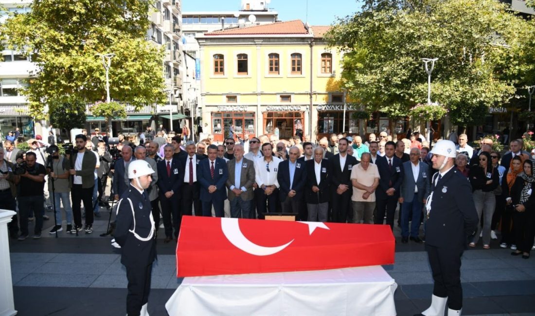 Hayatını kaybeden Trabzon’un eski belediye başkanlarından Hasan Melek son yolculuğuna