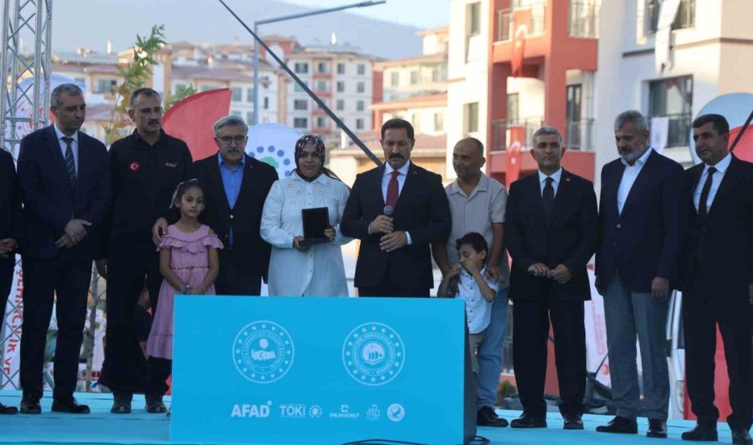 Cumhurbaşkanı Recep Tayyip Erdoğan’ın Malatya’dan video konferans yoluyla katıldığı törende