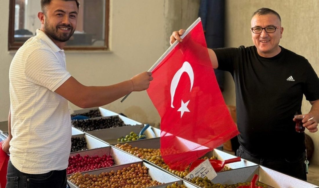 AK Parti Hisarcık Gençlik Kolları Başkanlığı tarafından kapalı pazar yerinde