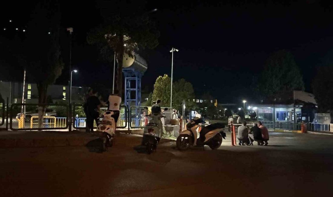 Sakarya’nın Hendek ilçesinde vardiya esnasında iki çelik boru arasına sıkışan