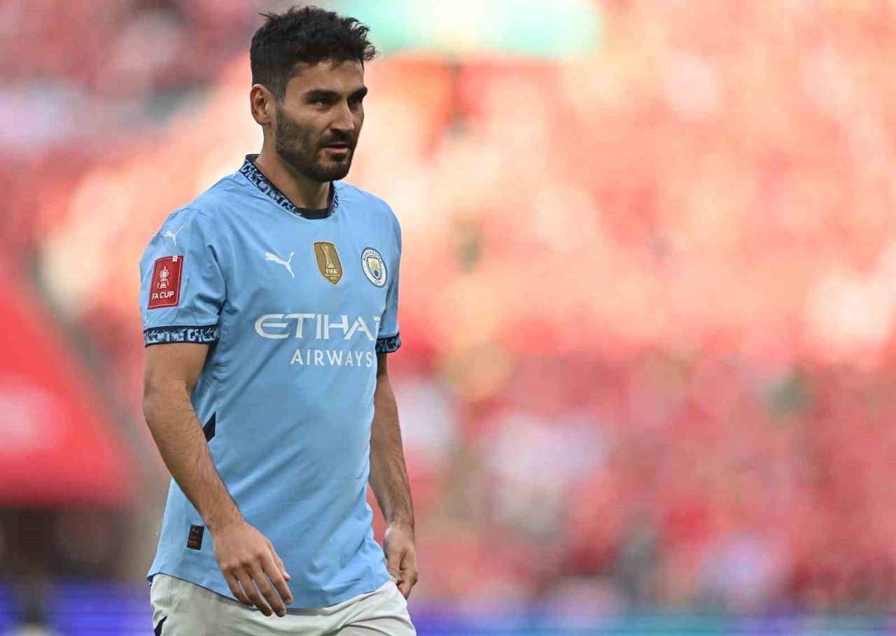 Galatasaray ile sözleşme imzalayan İlkay Gündoğan, Manchester City kulübüne ve