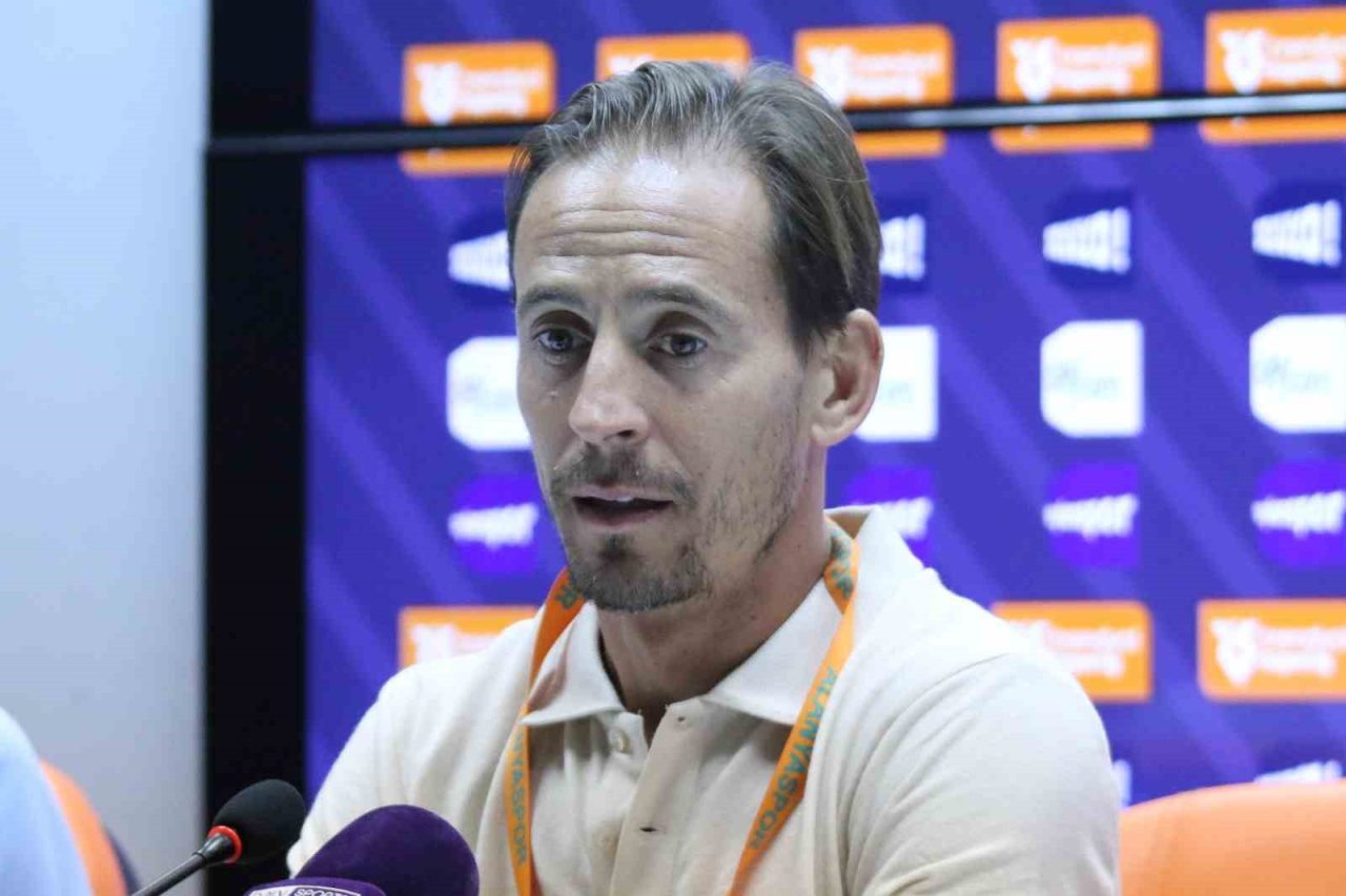 Alanyaspor Teknik Direktörü Joao Pereira, Galatasaray maçının ardından yaptığı açıklamada,