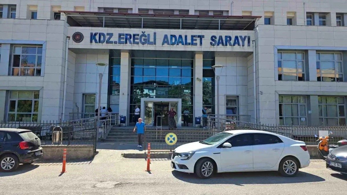 Zonguldak’ın Karadeniz Ereğli ilçesinde FETÖ soruşturması kapsamında hakkında yakalama kararı